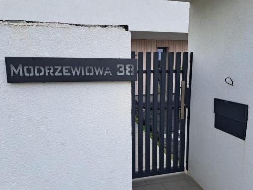 32 (1) (1) (1) (1) (1) (1) (1)